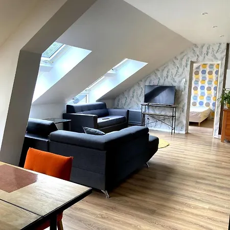 Modern In Bec-de-montagne Daire